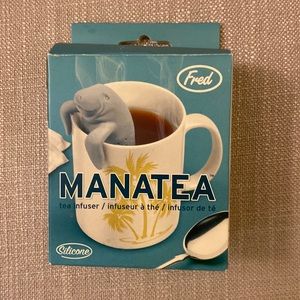 SALE! 3 for $20🌠 Novelty manatee tea infuser